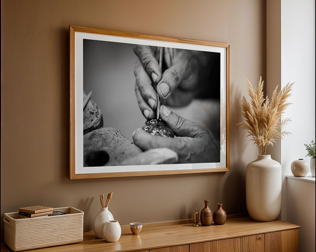 Kandy Jeweller's Hands